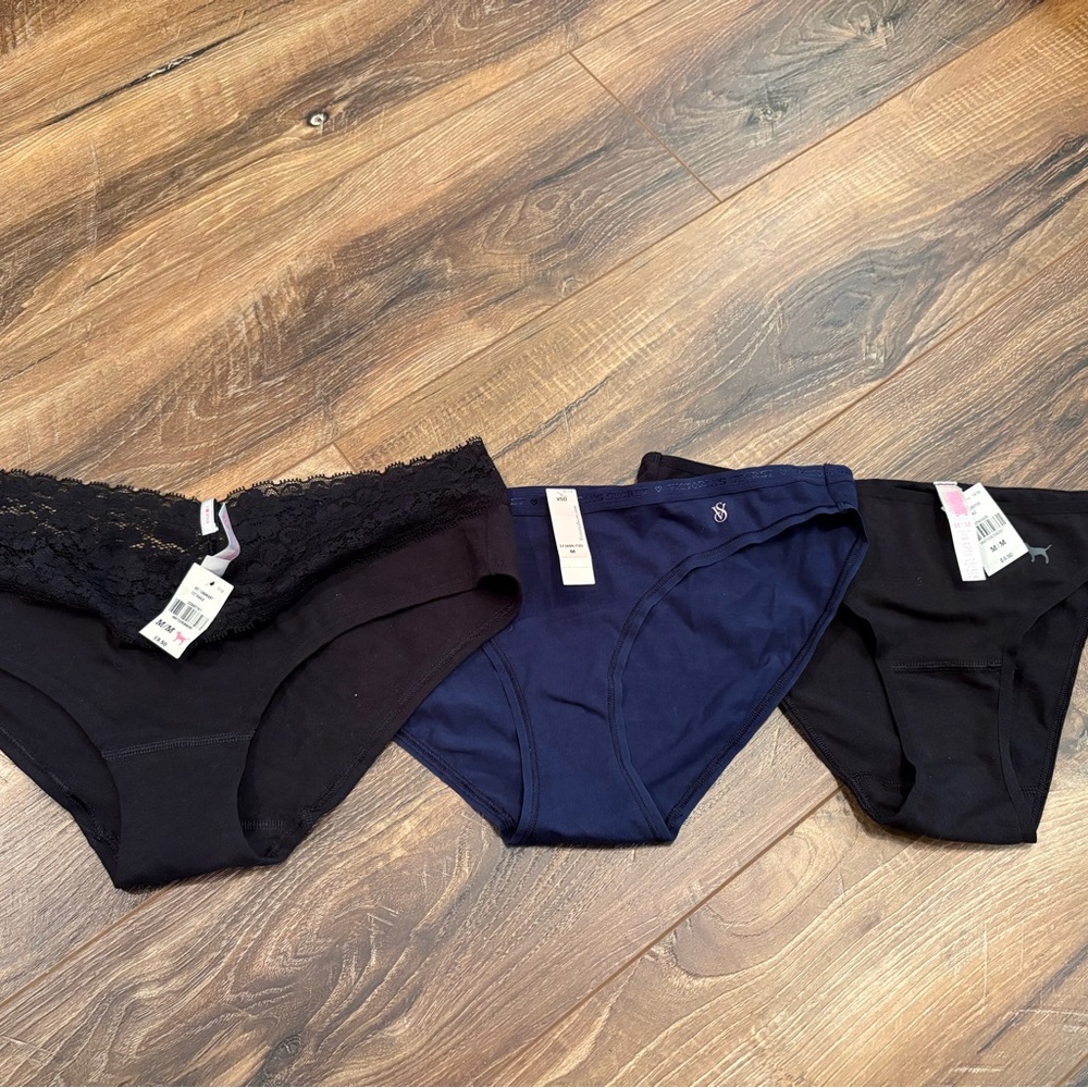 Lot of 3 NWT Victoria’s Secret and PINK hipster underwear sz Medium